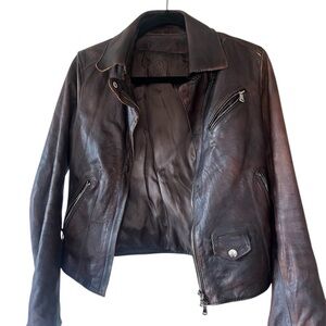 Women's Supple Italian Leather Jacket with Zip Pockets